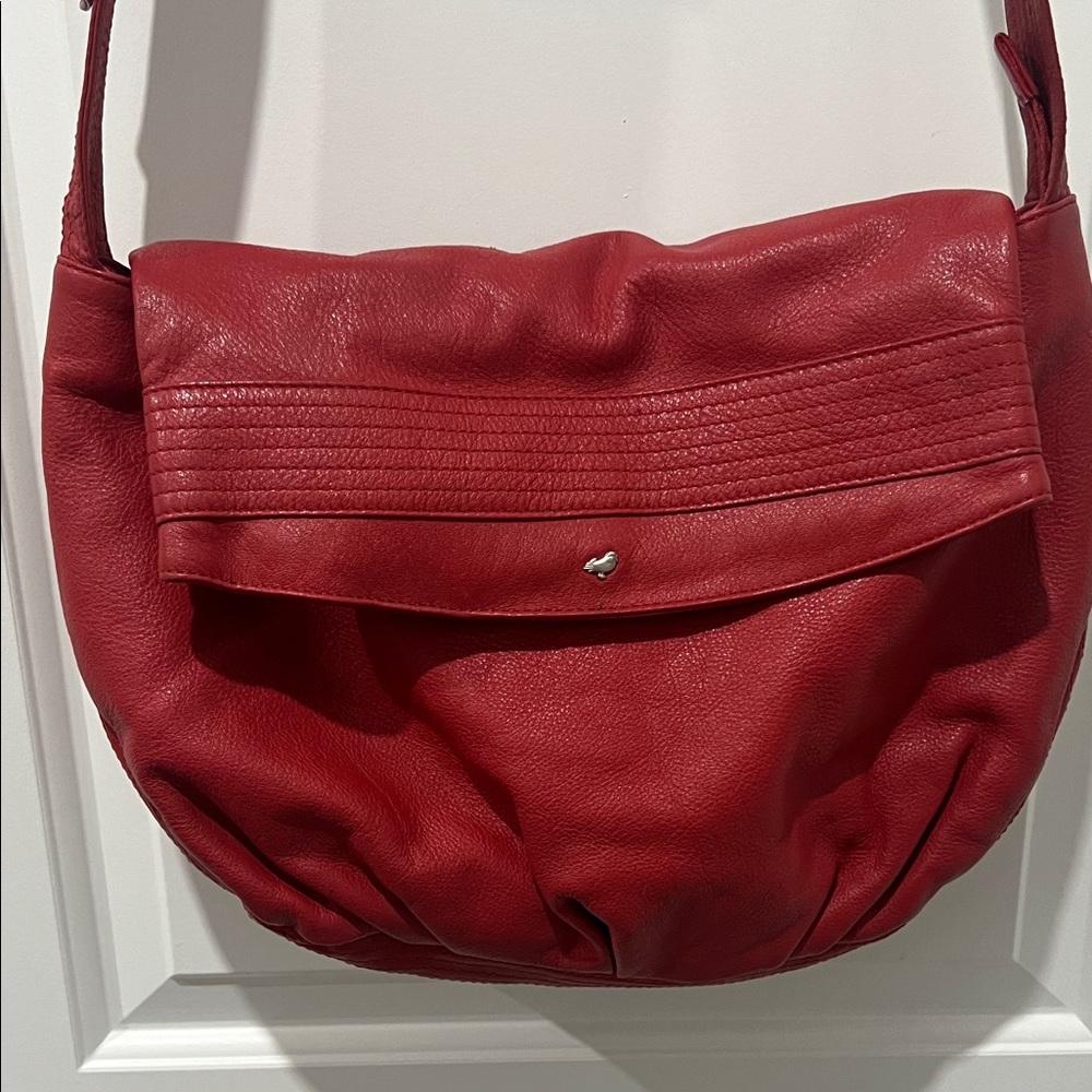 Elegant Mandarina Duck Red Leather Crossbody Bag - Picture 3 of 12